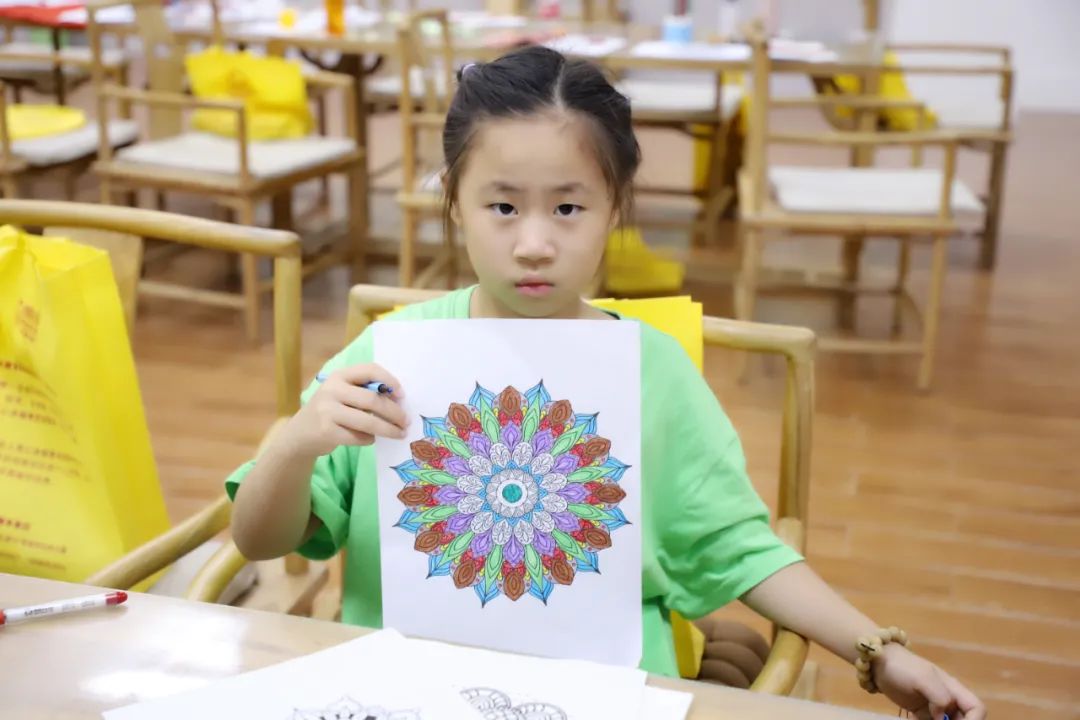 沒想到，這是9歲小女孩來爸媽在線學習的收獲！