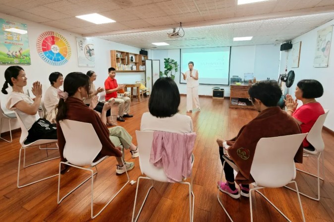 佛山市爸媽在線中心成功舉辦“助人者的極簡(jiǎn)表達(dá)”專題課程
