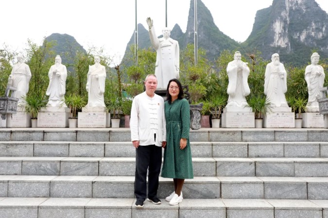 一個(gè)“越來(lái)越好”的家庭，和爸媽在線的故事